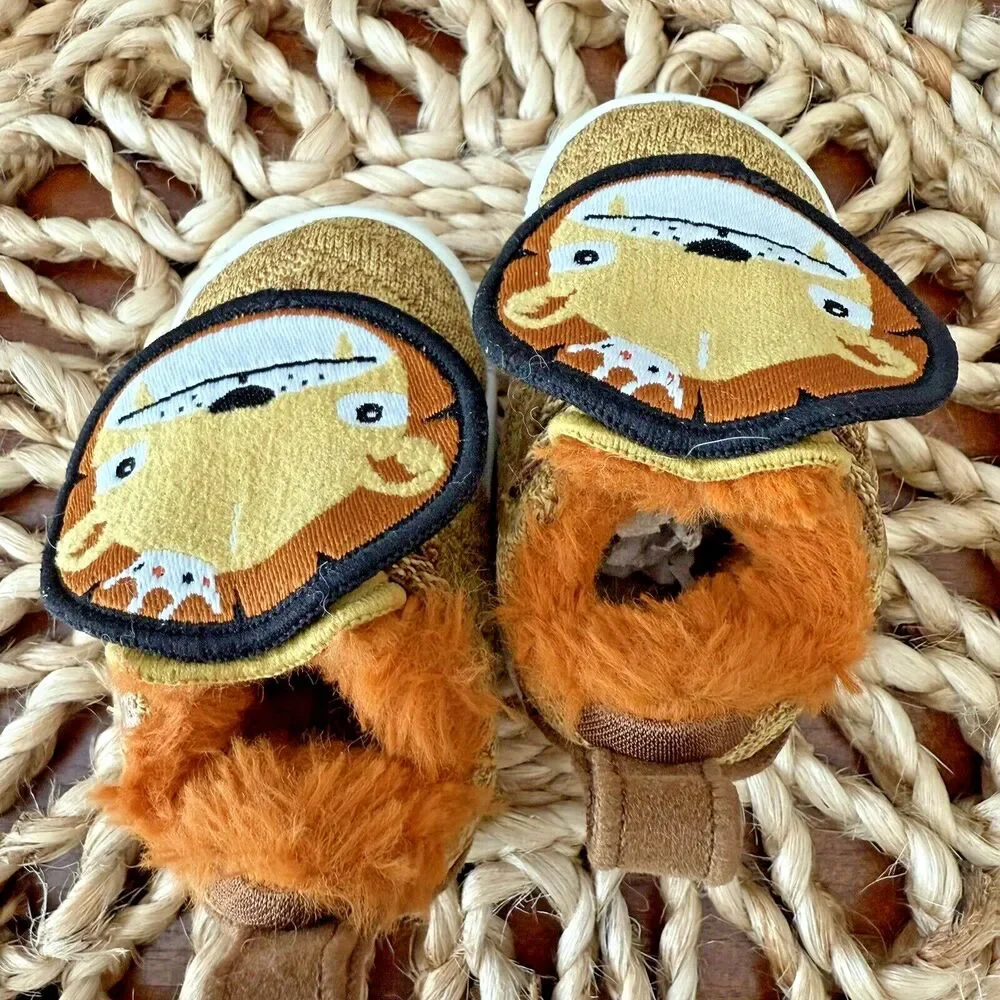 Nike LeBron Little Big Cat Sneakers 2C Baby Lion Slip On Lion‎ Basketball